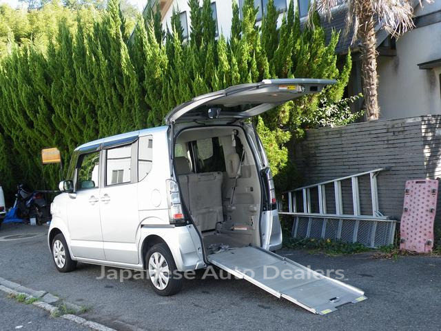 HONDA N-BOX PLUS