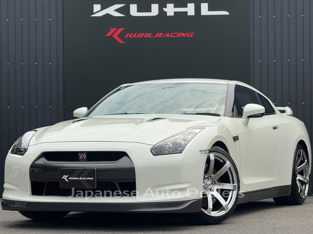 NISSAN GT-R