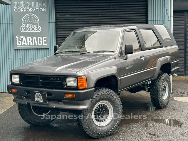 TOYOTA HILUX SURF
