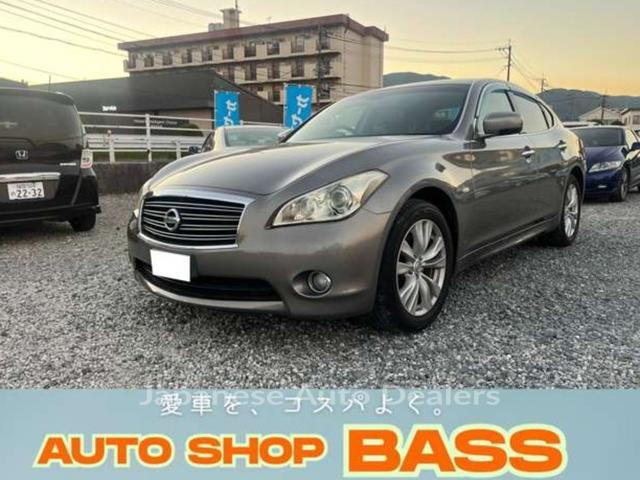 NISSAN FUGA