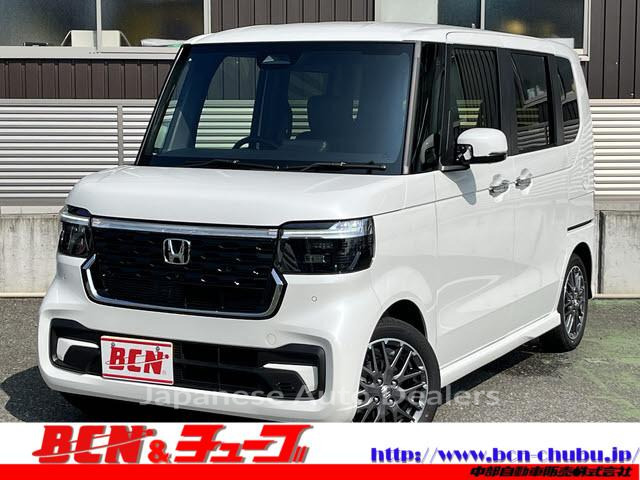 HONDA N-BOX CUSTOM