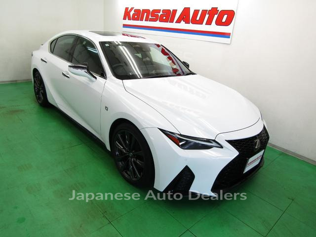 LEXUS IS