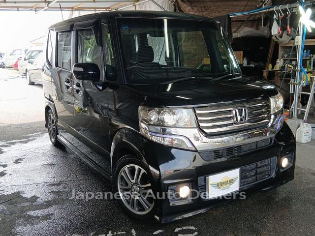 HONDA N-BOX CUSTOM