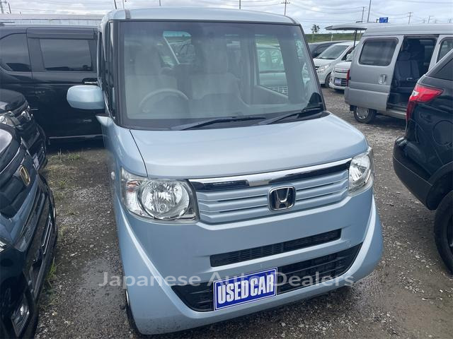 HONDA N-BOX CUSTOM