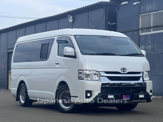 TOYOTA HIACE WAGON