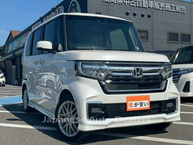 HONDA N-BOX CUSTOM