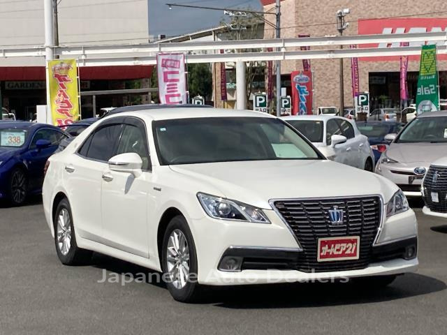 TOYOTA CROWN HYBRID