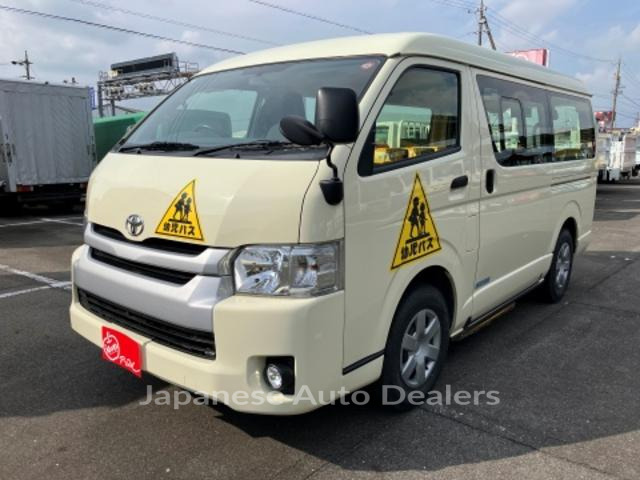 TOYOTA HIACE WAGON