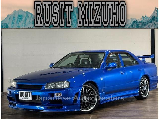NISSAN SKYLINE