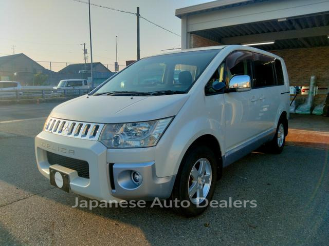 MITSUBISHI DELICA D:5