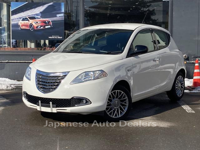 CHRYSLER CHRYSLER YPSILON