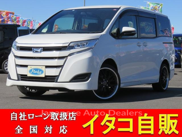 TOYOTA NOAH
