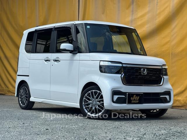 HONDA N-BOX CUSTOM